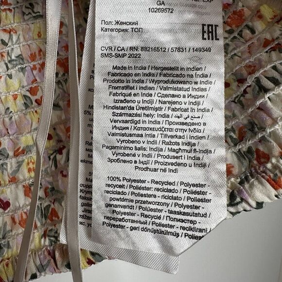 NWT Vero Moda Henna Tie Shoulder Smocked Floral Crop Top Women Birch Lilja SZ L - Picture 3 of 4